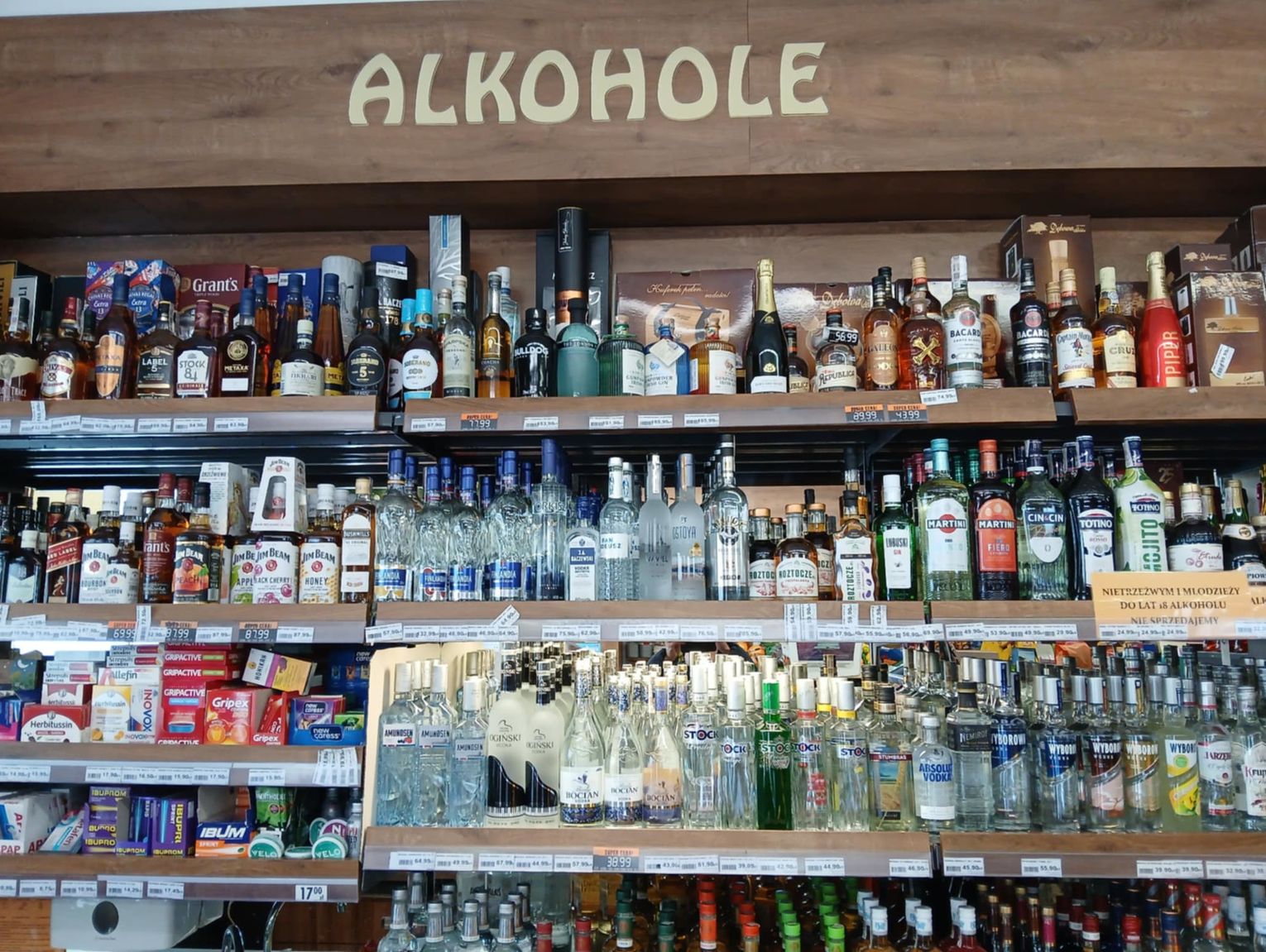 Zamość: Radna apelowała o walkę z „sektą alkoholową”, ale większość była przeciwko nocnej prohibicji