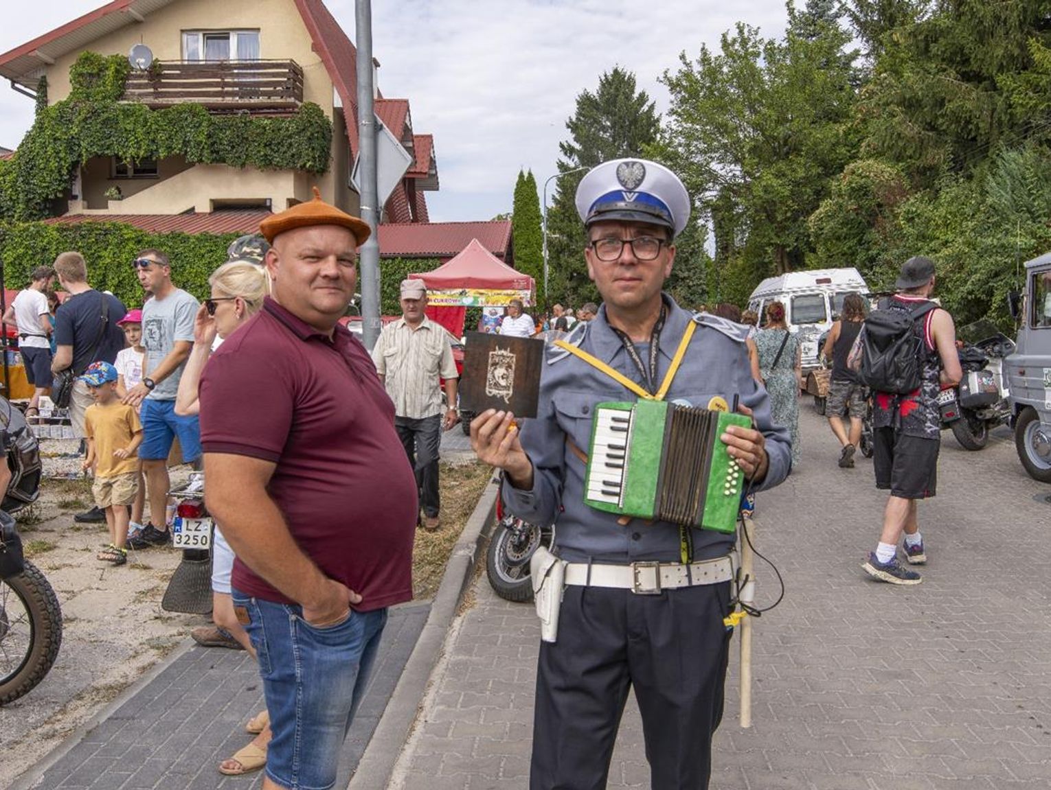 Zamość rodem z PRL-u. Zlot pojazdów zabytkowych [ZDJĘCIA]