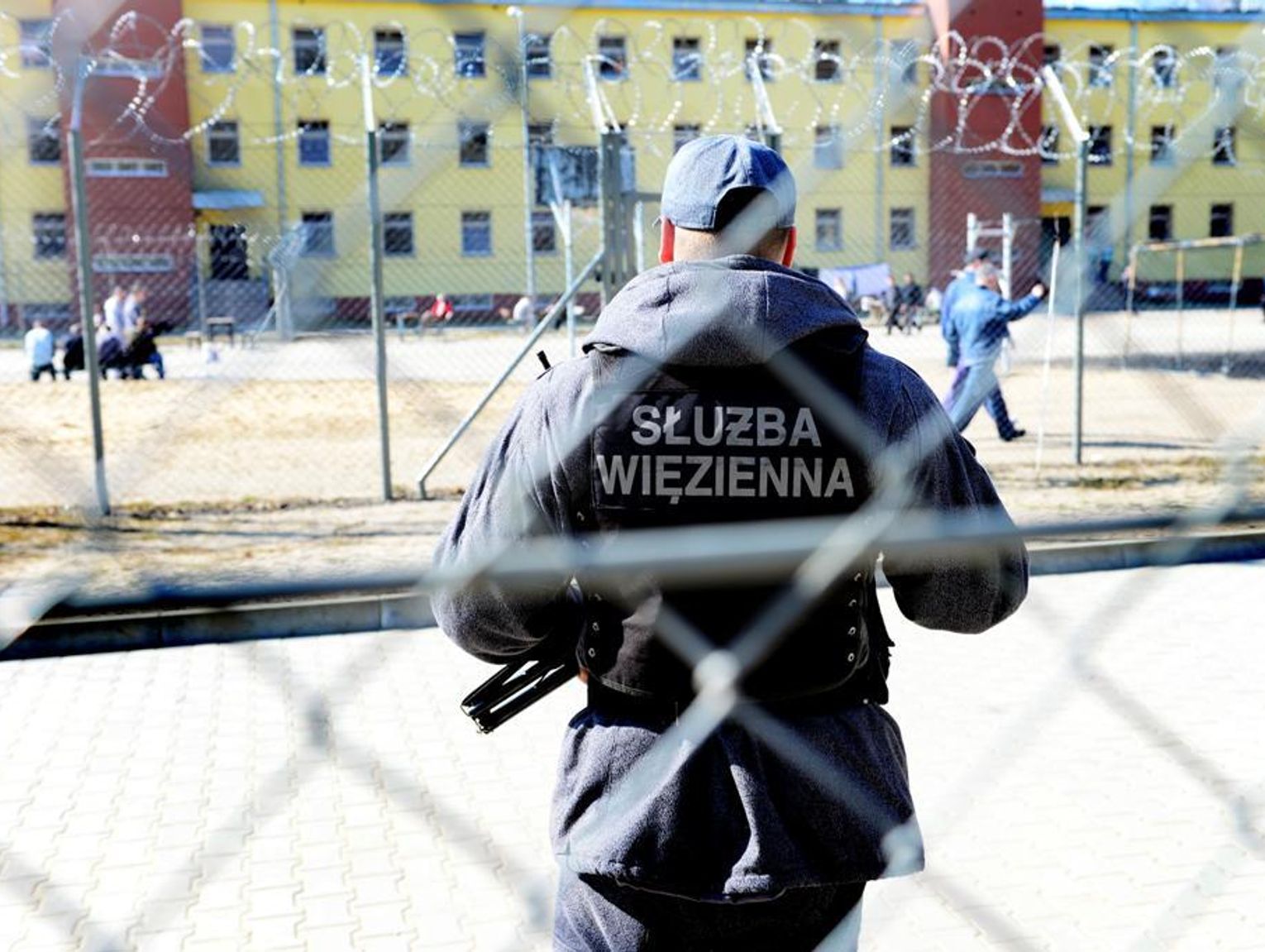 Zamość: Strażnicy więzienni skazani. Na ich zmianie ze szpitala uciekł zabójca Bartłomiej B.