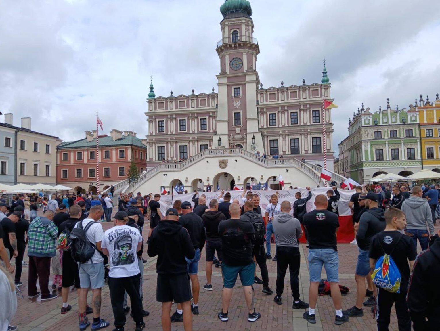 Zamość: Uczestniczka manifestacji nawoływała do nienawiści? Prokuratura wszczyna śledztwo