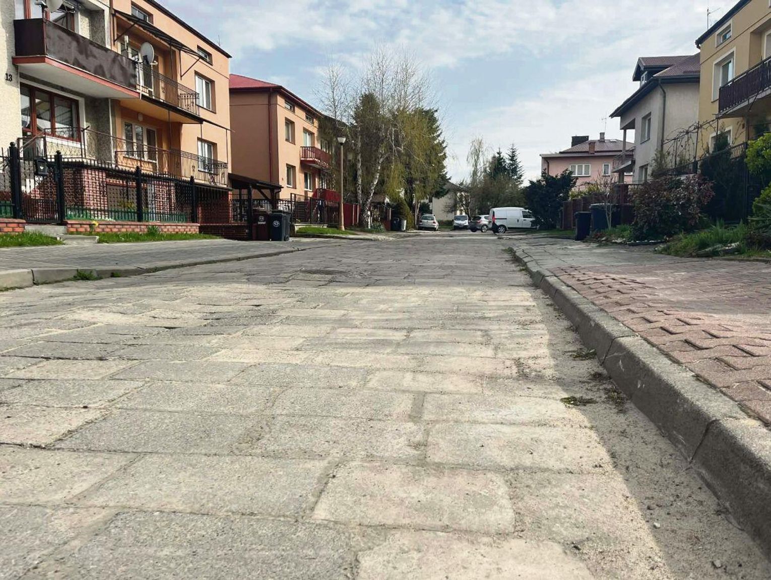 Znikną betonowe płyty, będzie kostka. Ulica Grabowa w Zamościu do przebudowy