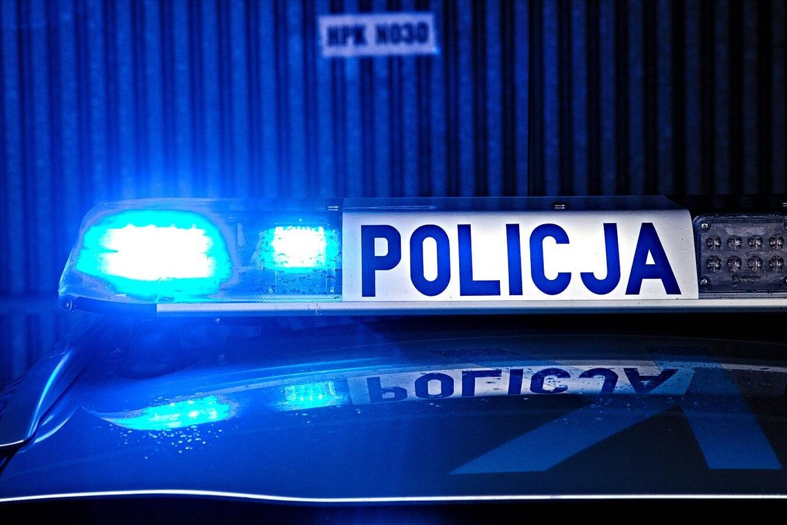 Dzięki tej interwencji, a przede wszystkim determinacji naszych patrolowców udało się zapobiec tragedii, dziewczynka trafiła pod opiekę medyczną i jest już bezpieczna. Jej życiu nie zagraża już niebezpieczeństwo - dodaje asp. Ryczek.