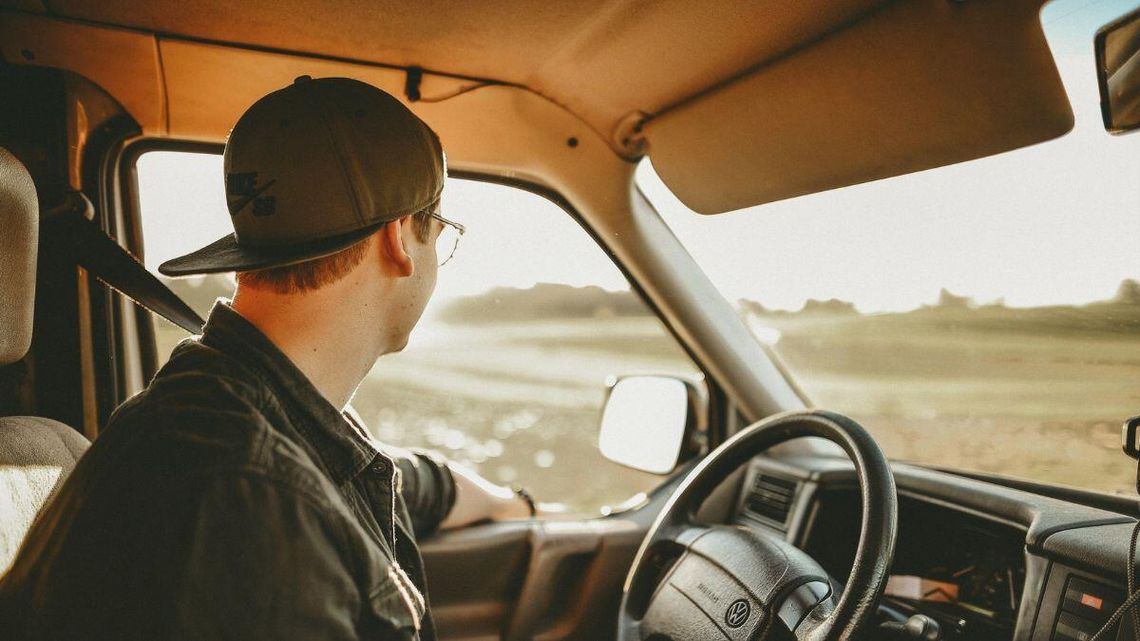 14 tys. pensji, a chętnych mało. Kierowcy bardzo poszukiwani Firmy transportowe i komunikacja miejska odczuwają brak kierowców.