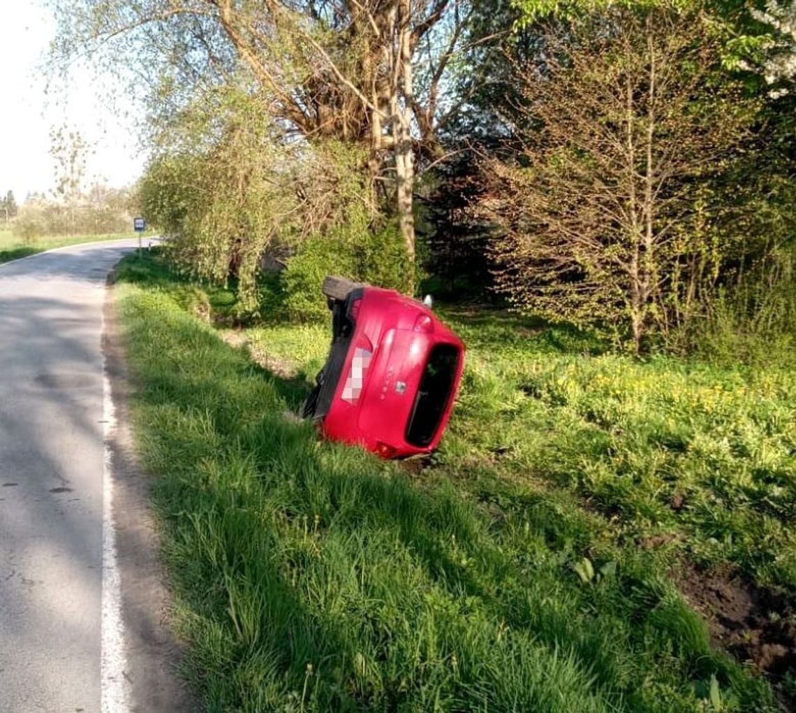 27 kwietnia krasnostawscy policjanci otrzymali zgłoszenie dotyczące pojazdu, który miał wjechać do rowu.