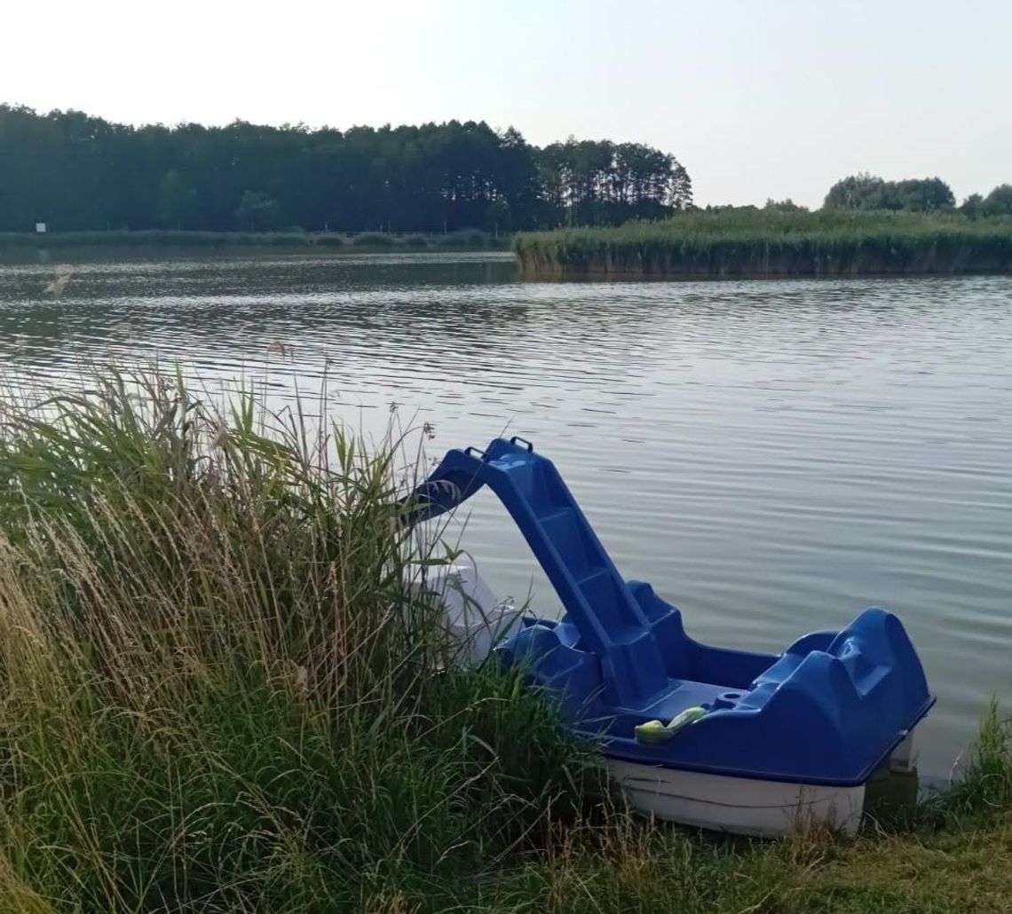 22-latek utonął na zalewie miejskim w Zamościu. Policja wyjaśnia okoliczności zdarzenia Na zamojskim zalewie utonął 22-letni mieszkaniec Zamościa.
