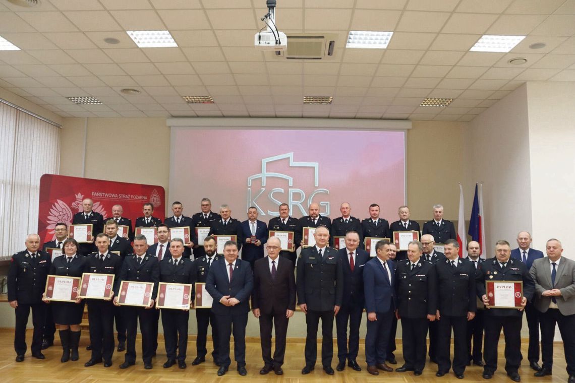 30 lat działania OSP KSRG w powiecie tomaszowskim. Posypały się medale i gratulacje Odprawa szkoleniowa prezesów i naczelników jednostek OSP KSRG oraz komendantów gminnych ZOSP RP powiatu tomaszowskiego.
