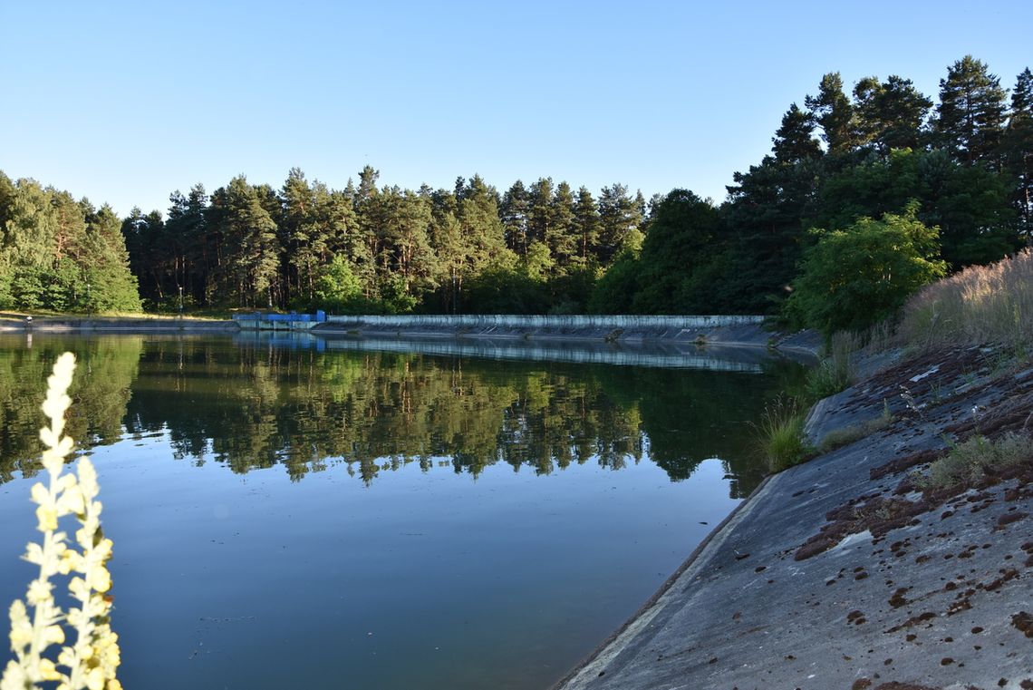 Z zalewu na rzece Sopot zostało wyłowione ciało 37-letniej mieszkanki gminy Józefów.