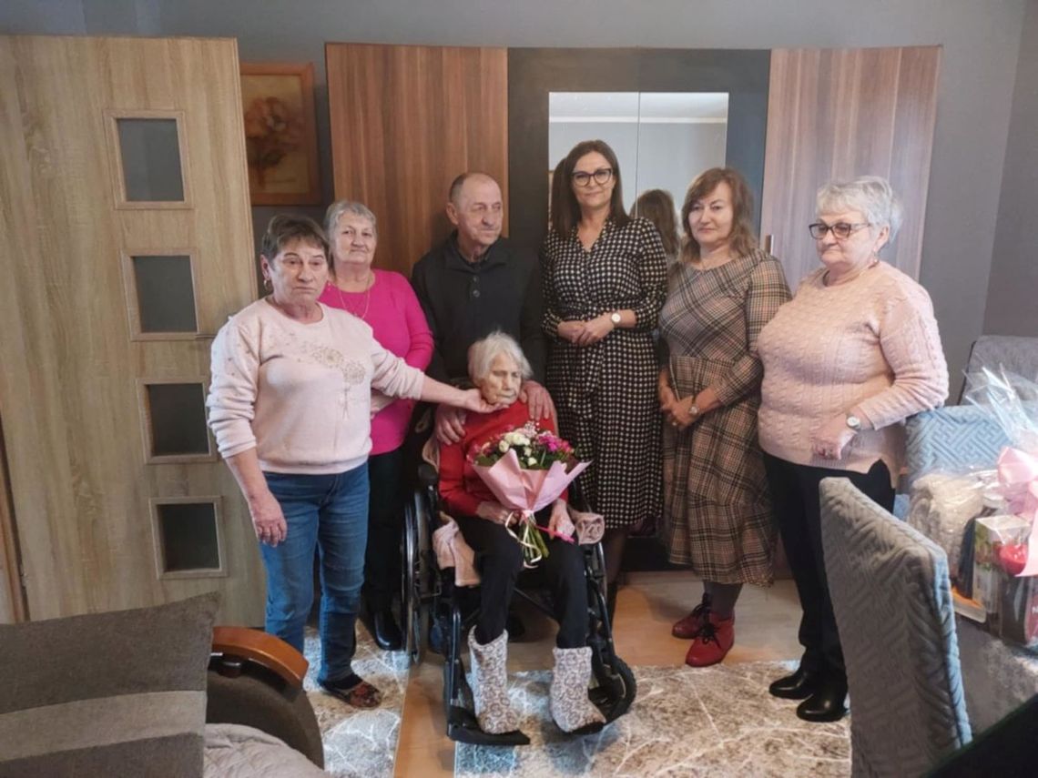 7 lutego Leokadia Duduś mieszkanka gm. Werbkowice świętowała razem z najbliższymi i gronem przyjaciół swoje setne urodziny.