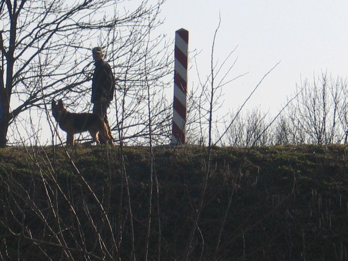 Procedura przyjmowania osób chętnych do służby kontraktowej jest bardzo prosta.