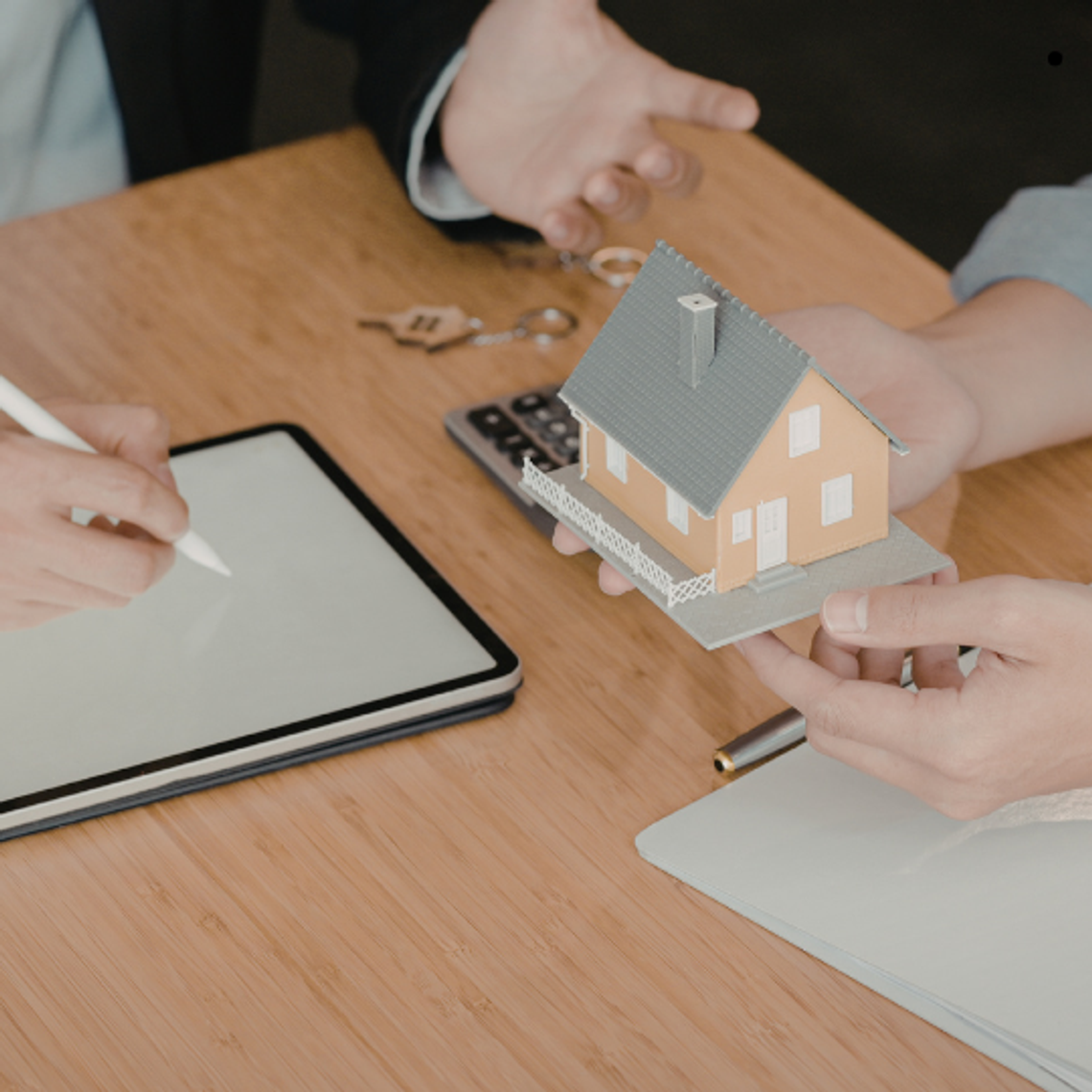 Agent, który potrafi powiedzieć „nie”. Dlaczego taka postawa jest bezcenna na rynku nieruchomości