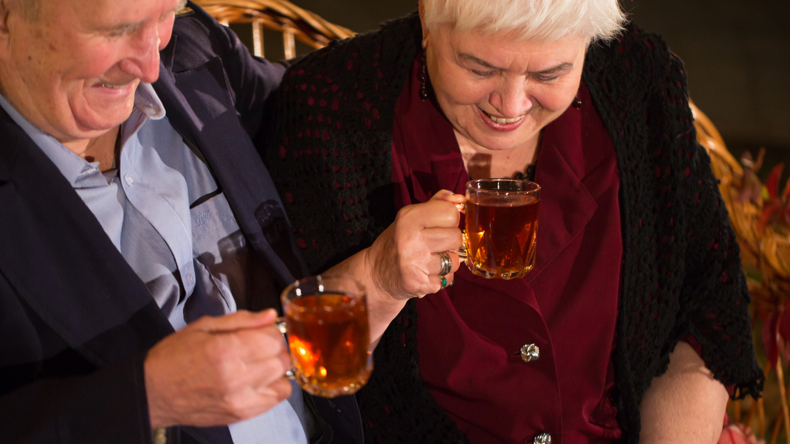 Alkohol ma zniknąć z sanatoriów. Żeby kuracjusze skupili się na leczeniu Jednym z założeń nowelizacji ustawy jest całkowity zakaz sprzedaży alkoholu na stacjach paliw oraz w placówkach leczniczych, w tym w sanatoriach.