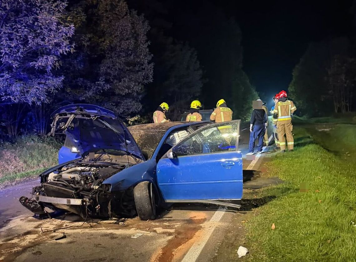 Audi dachowało w Woli Dużej. Ranny kierowca zabrany śmigłowcem do szpitala w Lublinie