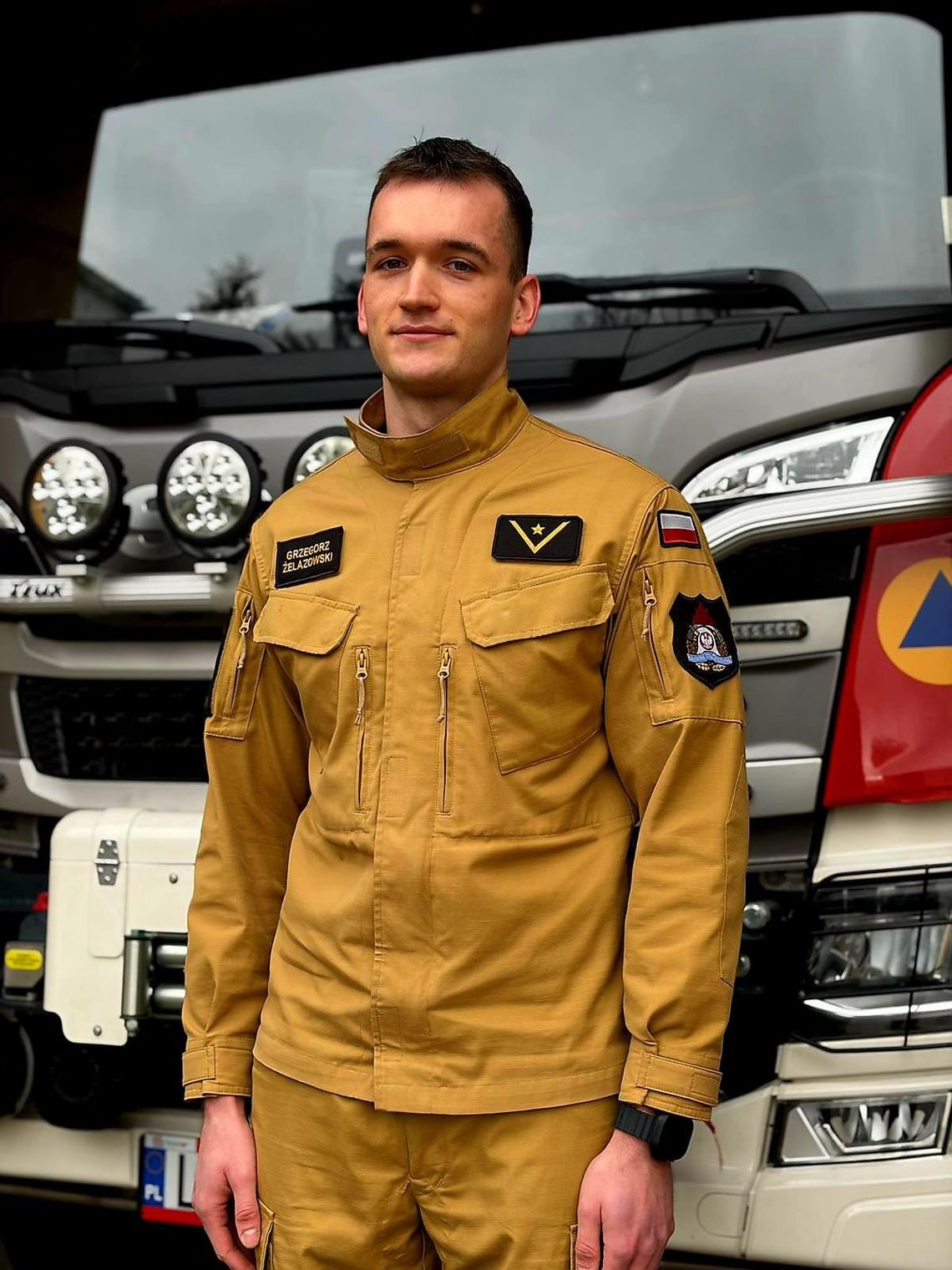 Lubelskie: Strażak uratował życie kobiecie z USA Mł. asp. Grzegorz Żelazowski z Jednostki Ratowniczo-Gaśniczej w Białej Podlaskiej nie zawahał się i pomógł chorej kobiecie.