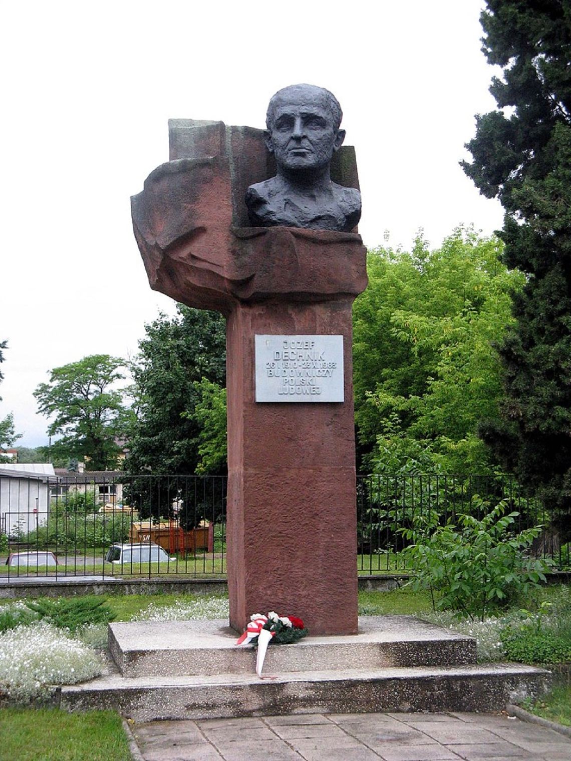 Biłgoraj: Batalia o pomnik Józefa Dechnika nadal trwa