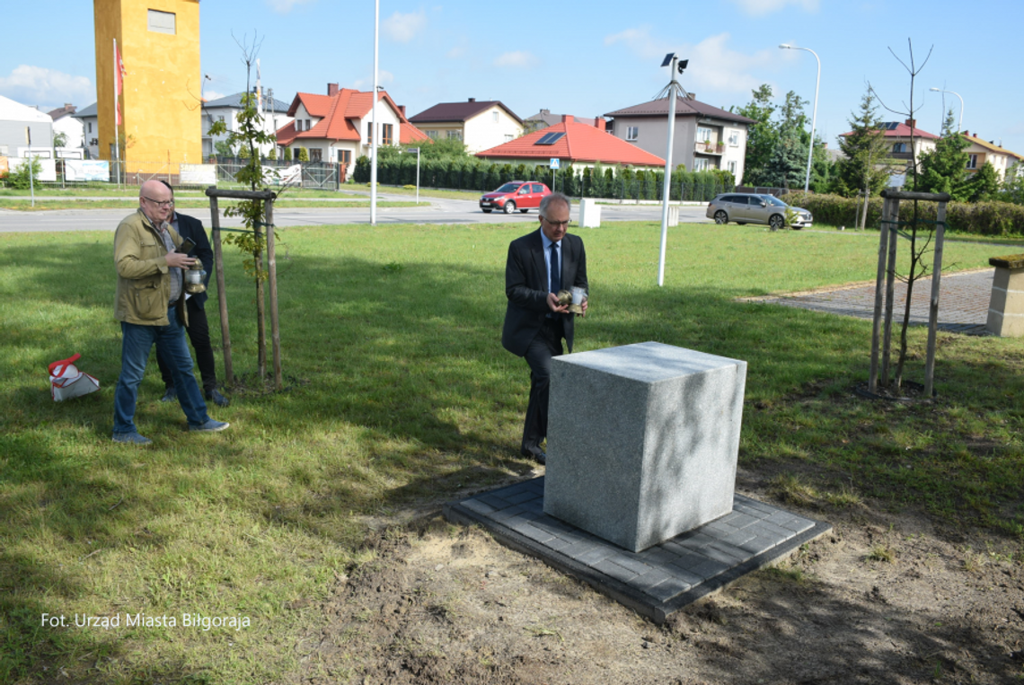 Biłgoraj: Jest nowy pomnik. Dla rodziny, która ratowała Żydów