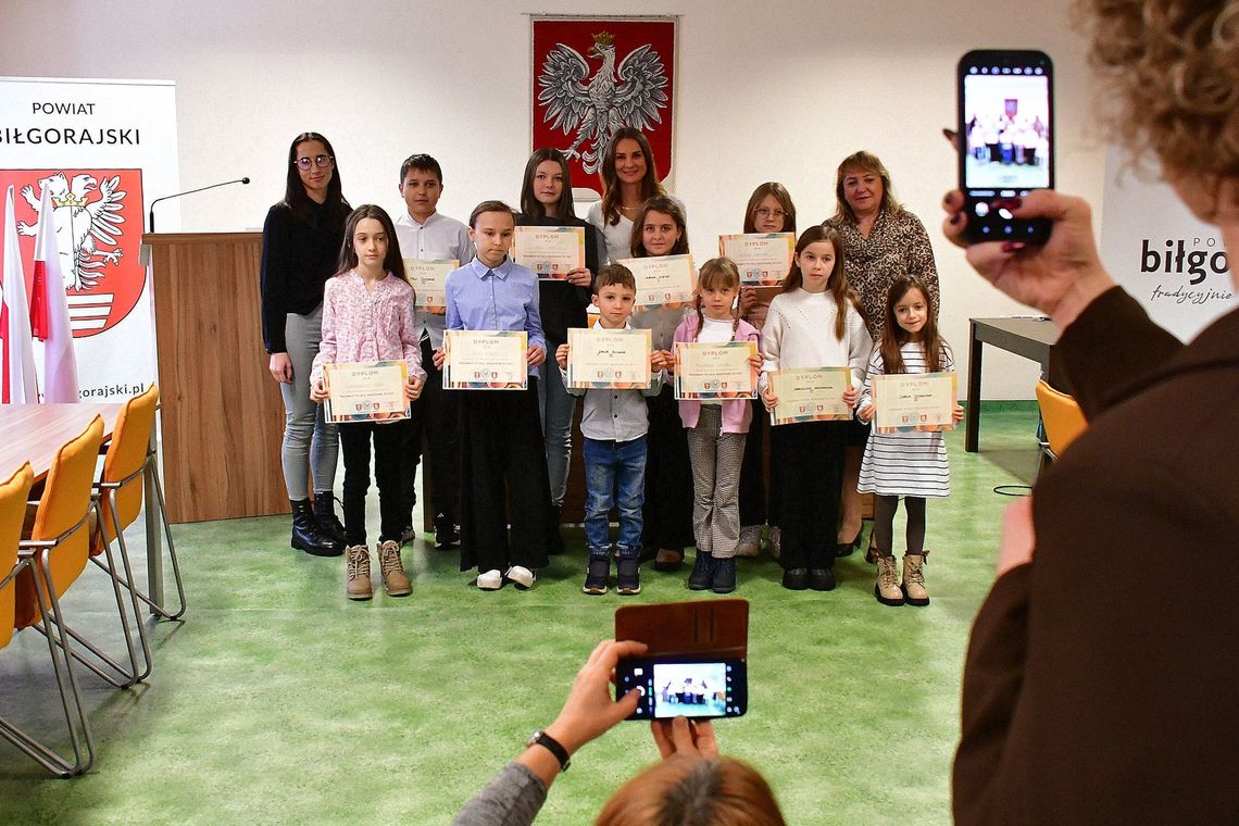 Biłgoraj: Młodzi artyści przeciw przemocy [ZDJĘCIA]