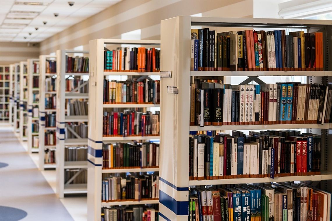 Biłgoraj: Mnóstwo nowych książek dla szkolnych bibliotek