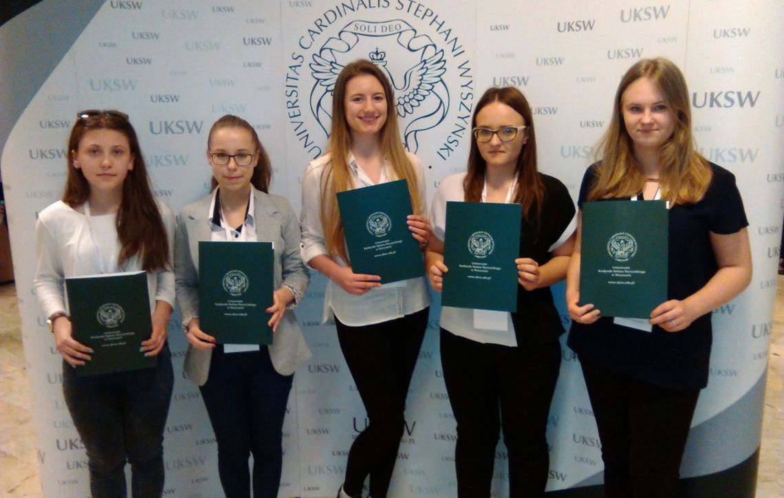 Biłgoraj: Piątka uczennic LO im. ONZ w finale konkursu prawa kanonicznego