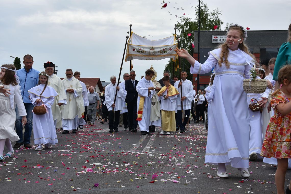 Biłgoraj: Procesja Bożego Ciała [ZDJĘCIA]