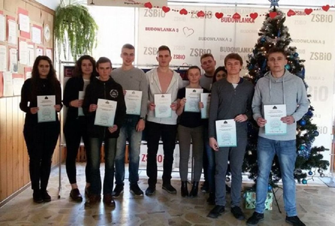 Biłgoraj: Uczniowie ZSBiO laureatami matematycznego konkursu