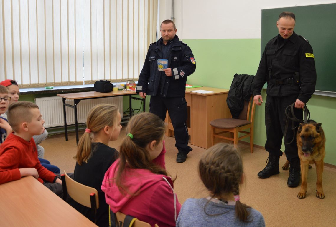 Biłgorajscy policjanci rozmawiali z dziećmi o bezpieczeństwie
