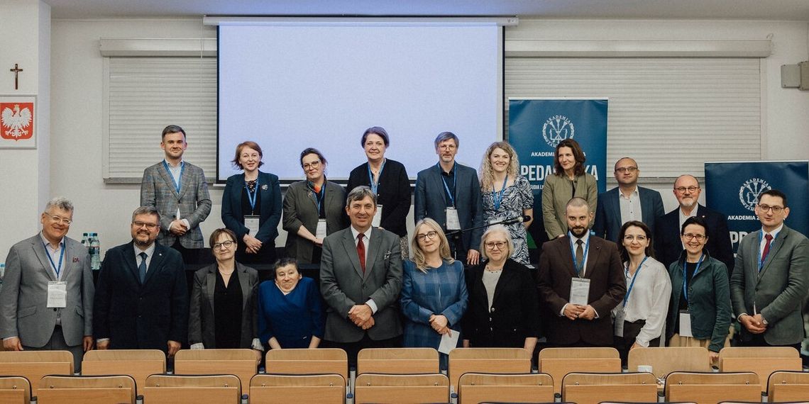 Biografie w muzeach. Konferencja Naukowa w Akademii Zamojskiej W Akademii Zamojskiej odbyła się 21 maja Ogólnopolska Interdyscyplinarna Konferencja Naukowa pod tytułem „Edukacja biograficzna w muzeach”.