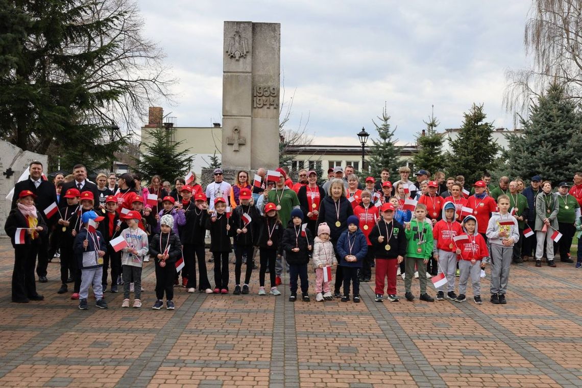 W niedzielę, 12 kwietnia, w Łaszczowie odbył się „Bieg Cichych Bohaterów”.