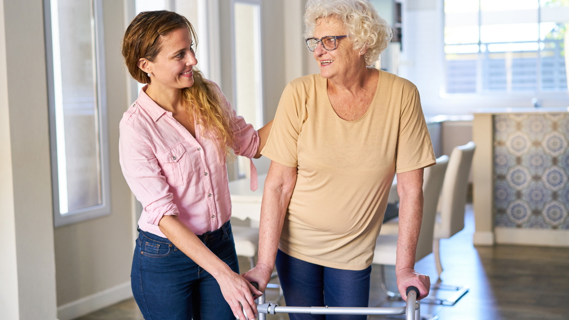 Bon senioralny 2026. Ma pomóc seniorowi i jego rodzinie Bon senioralny 2026.