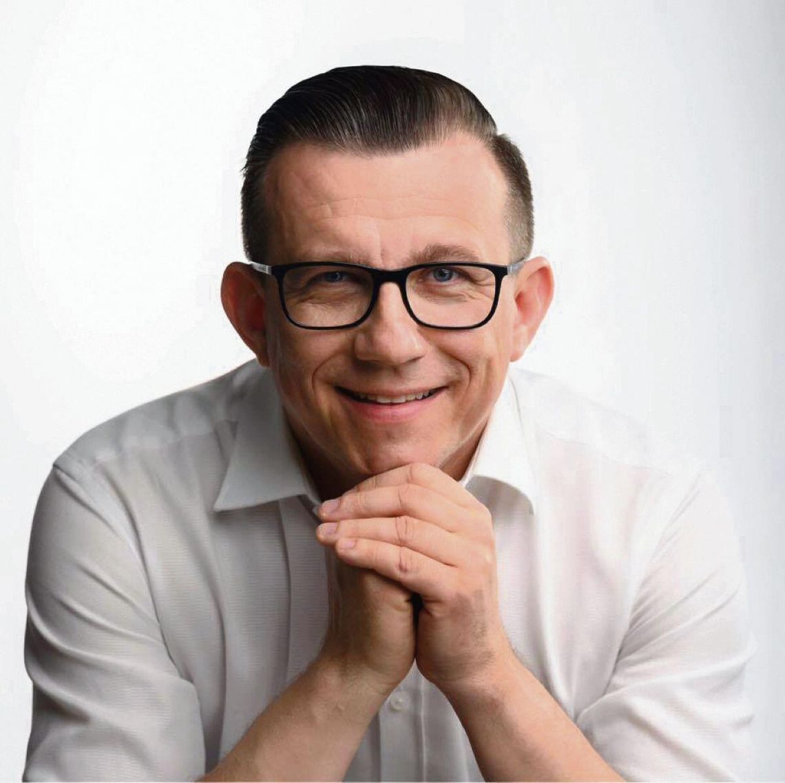 Teczka, jak to zwykle w urzędach bywa, pewnie stoi gdzieś na półce i czeka, żeby ją odkryć w najmniej oczekiwanym momencie. Tak na marginesie, od prawie dwóch lat to Pan odpowiada za porządek w tymże urzędzie” – czytamy w oświadczeniu Andrzeja Wnuka.