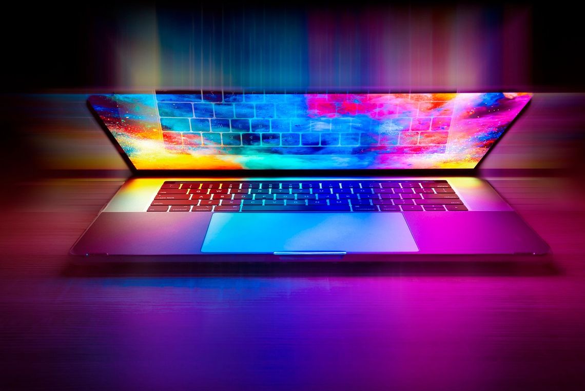 Chciał kupić samochody przez internet. Wysłał 130 tys. zł, a kontakt ze sprzedającym się urwał! 40-latek, który za pośrednictwem zagranicznej strony internetowej chciał kupić dwa samochody, stracił 130 tys. zł.