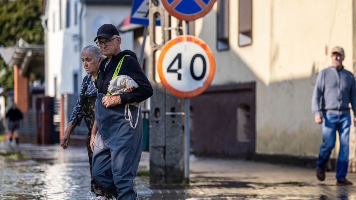 Fala powodziowa się przesuwa i teraz na jej przyjście szykują się kolejne województwa