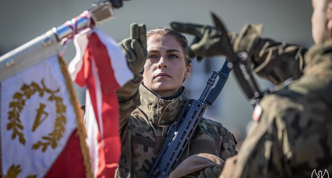 Coraz więcej Polek wybiera służbę w wojsku. Przyciąga je z WOT Co piąty żołnierz Wojsk Obrony Terytorialnej to kobieta.