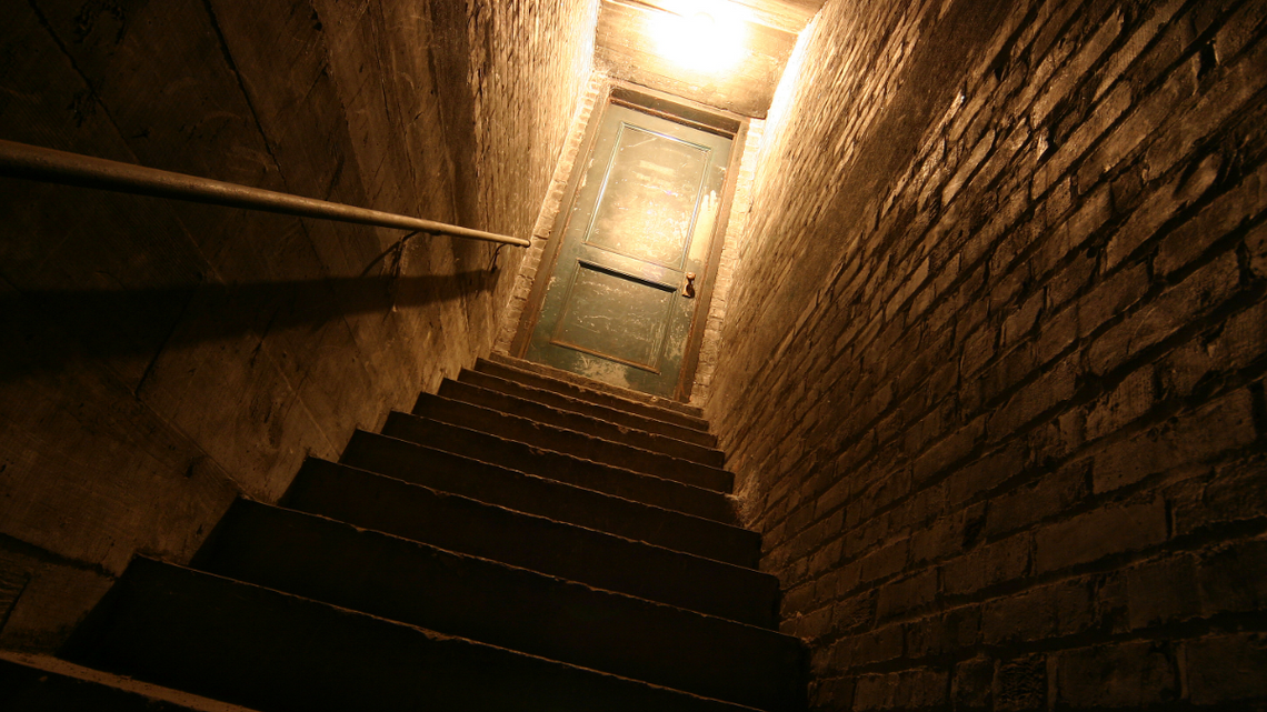 Zarządcy nieruchomości mają zgłosić, czy dysponują miejscami ukrycia.