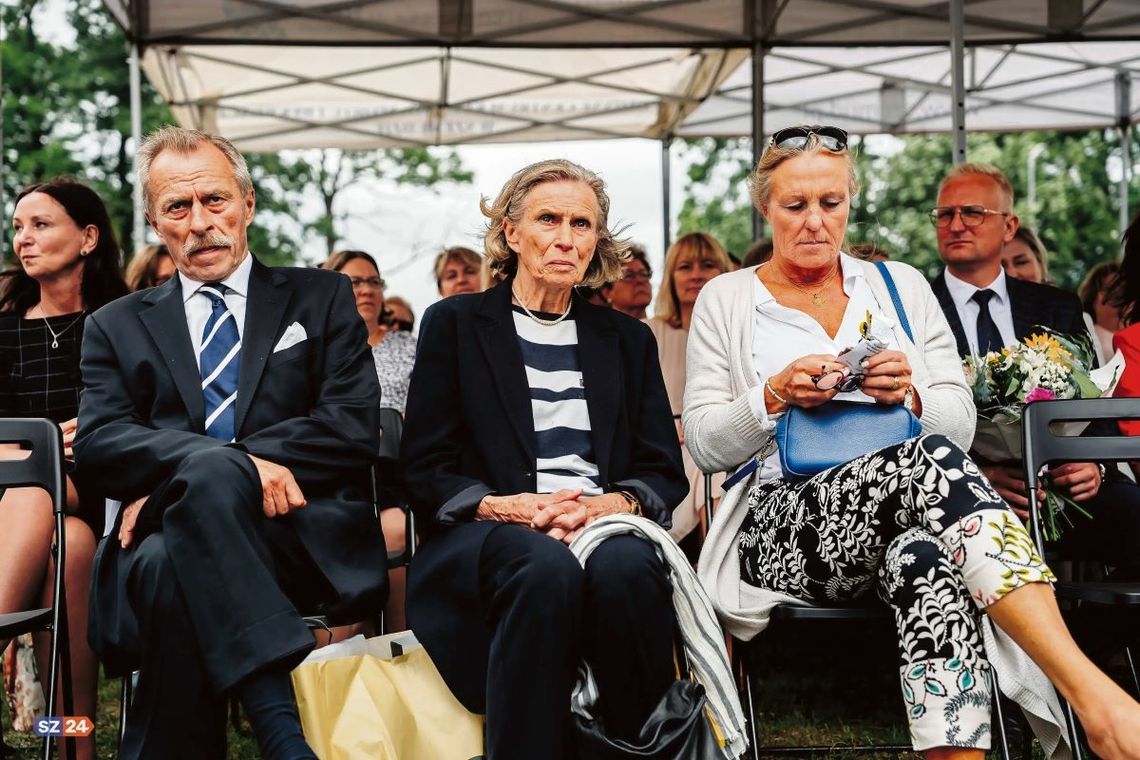 W uroczystościach wzięły udział dzieci Róży i Jana Zamoyskich.