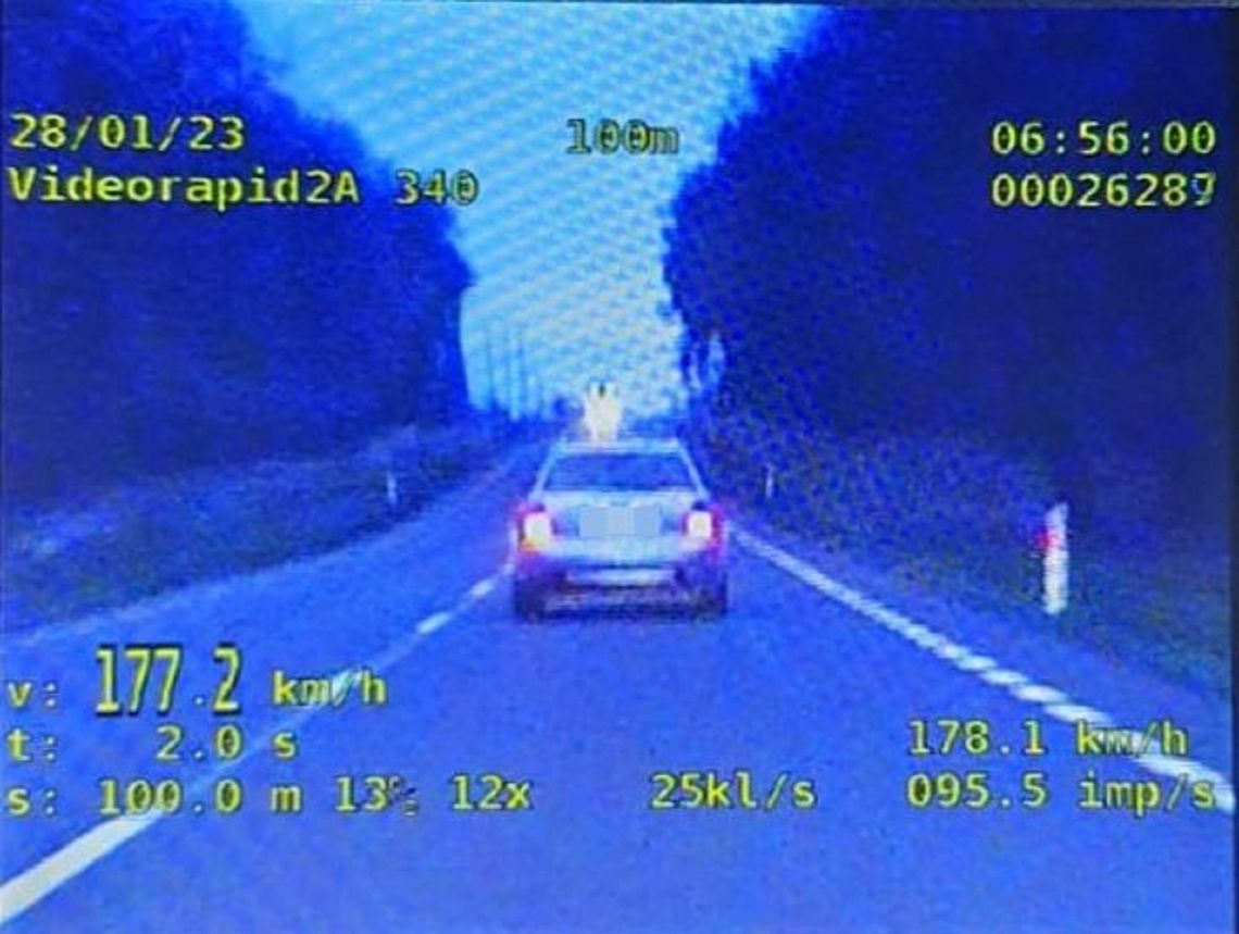 Dąbrowa Tomaszowska: 2,5 tys. zł mandatu i 15 punktów karnych za 177 km/h na liczniku audi