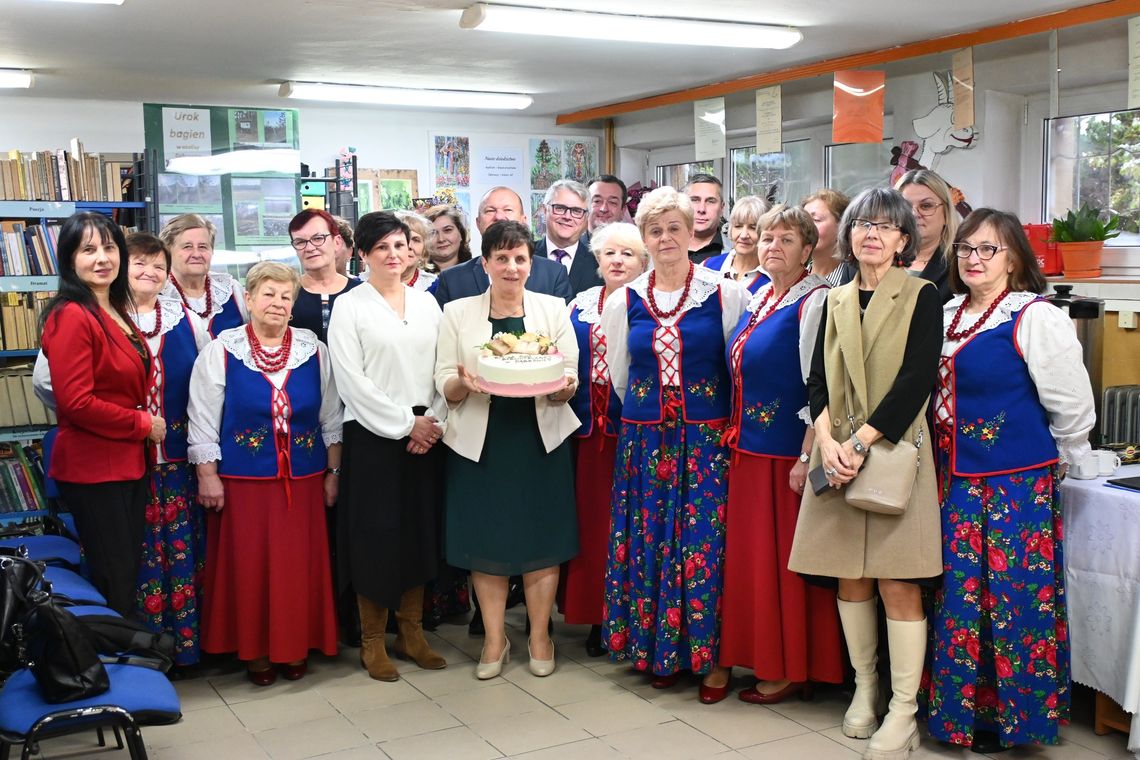 Dąbrowica: 75 lat z książką [ZDJĘCIA]