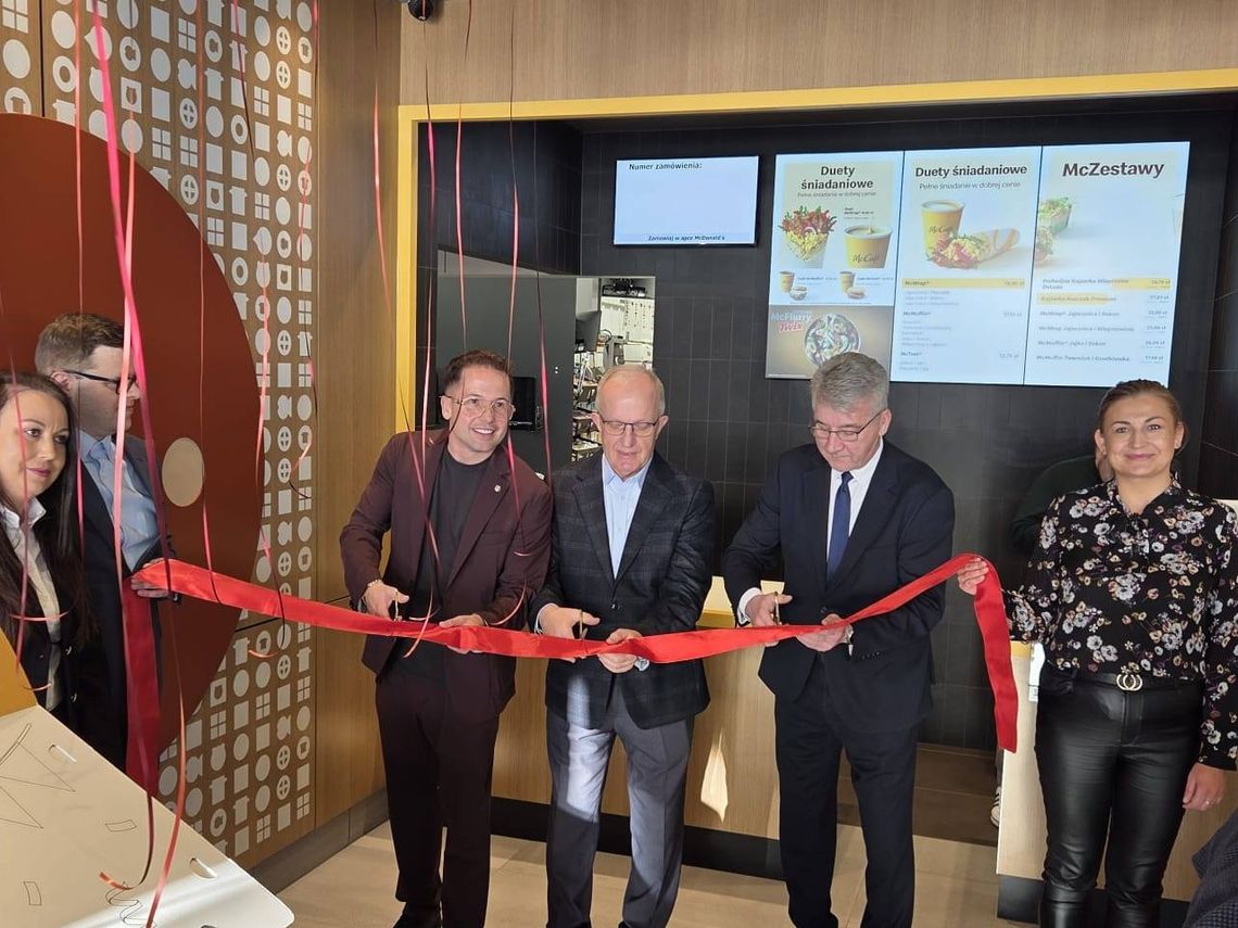 W niedzielę 4 stycznia 2026 r. w Tomaszowie Lubelskim otwarto pierwszą w mieście i powiecie tomaszowskim restaurację McDonald’s.