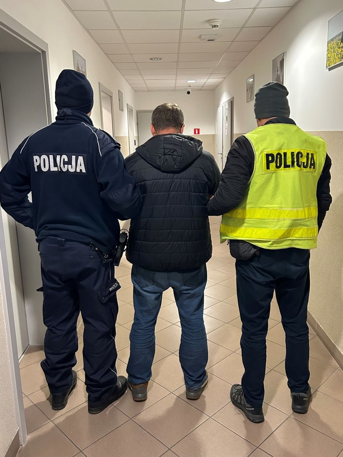 Za kilka kradzieży w supermarkecie w Dołhobyczowie 55-latek został deportowany na Ukrainę z 5-letnim zakazem wjazdu do Polski oraz do państw strefy Schengen.