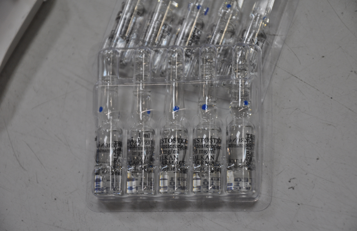 Dorohusk: Farmaceutyki i środki ochrony roślin zatrzymane na granicy Dorohusk: Farmaceutyki i środki ochrony roślin zatrzymane na granicy