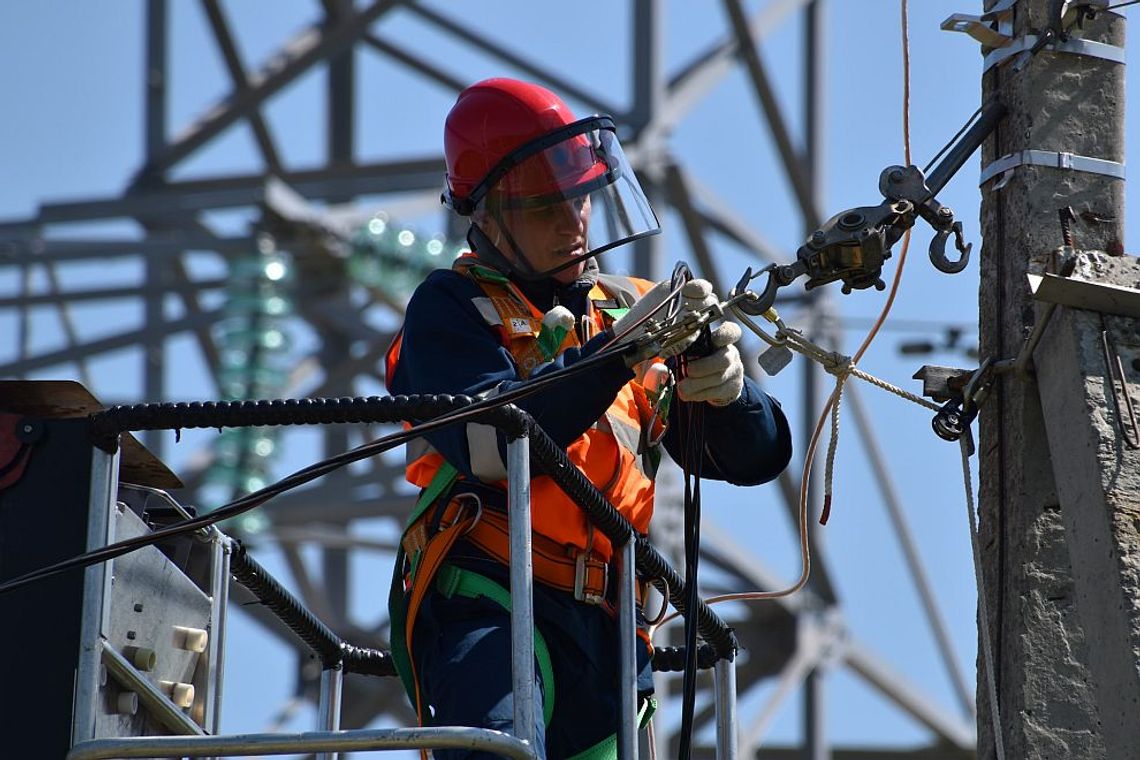 Drabina dla elektryka – przekonaj się, że Twój wybór nie może być przypadkowy