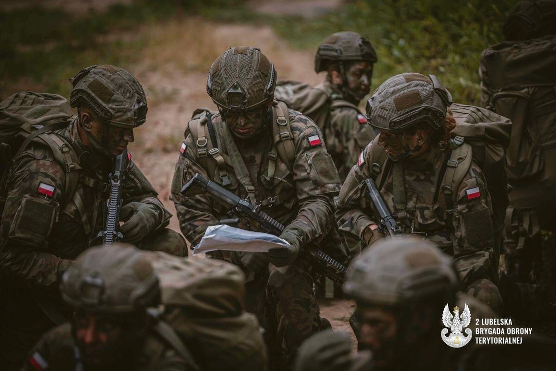 Drugi termin szkolenia „Wakacje z WOT”. Ochotnik po szkoleniu dostaje 7 tys. zł 2 Lubelska Brygada Obrony Terytorialnej już dziś zaprasza mieszkańców naszego regionu na drugi termin szkolenia podstawowego w ramach projektu „Wakacje z WOT", które odbędzie się w dniach 5-20 września.