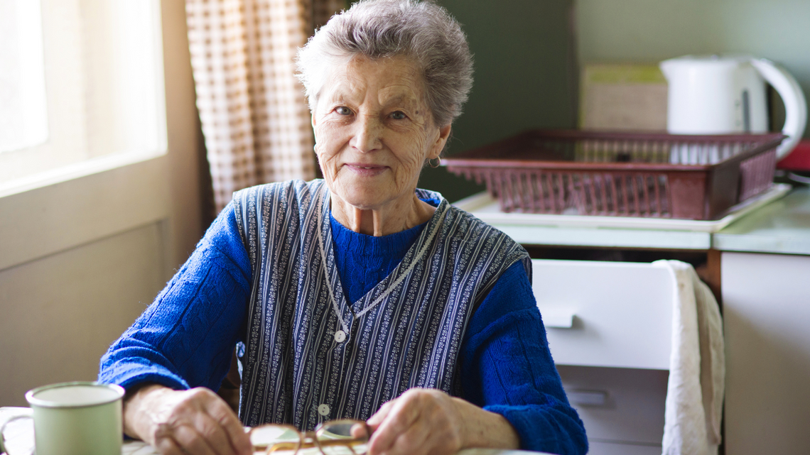 Od dzisiaj (1 lipca) co miesiąc do wdów i wdowców będzie wpływało nowe świadczenie.