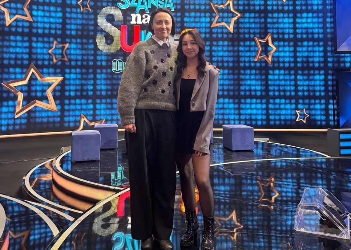 Gabrysia Zając z Tarnogrodu (w środku) w marcu wygrała w jednym z odcinków "Szansy na Sukces".