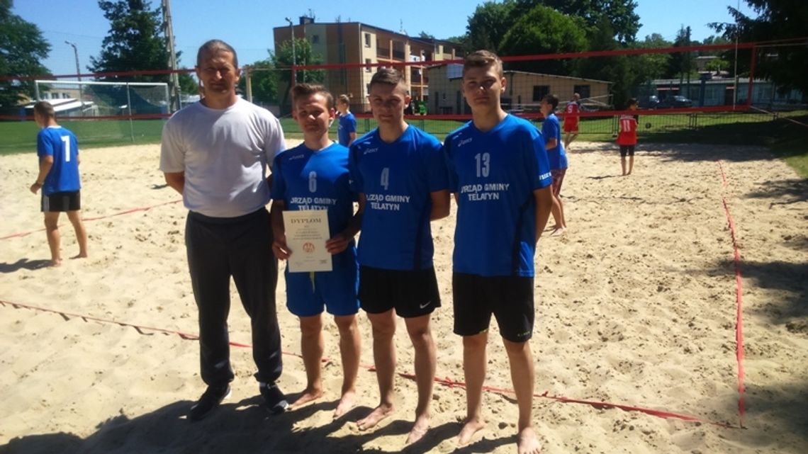 Gimnazjaliści z Telatyna mistrzami plażowej siatkówki