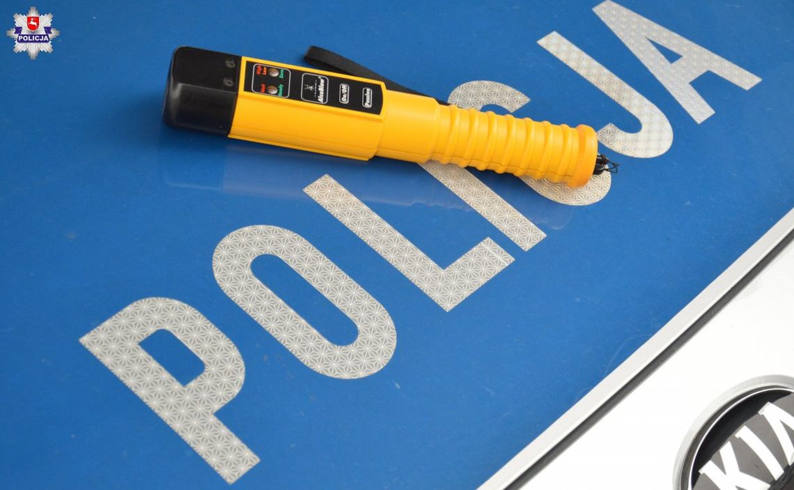 18-letni mieszkaniec gminy Adamów kierował samochodem, mając w organizmie prawie 1 promil.