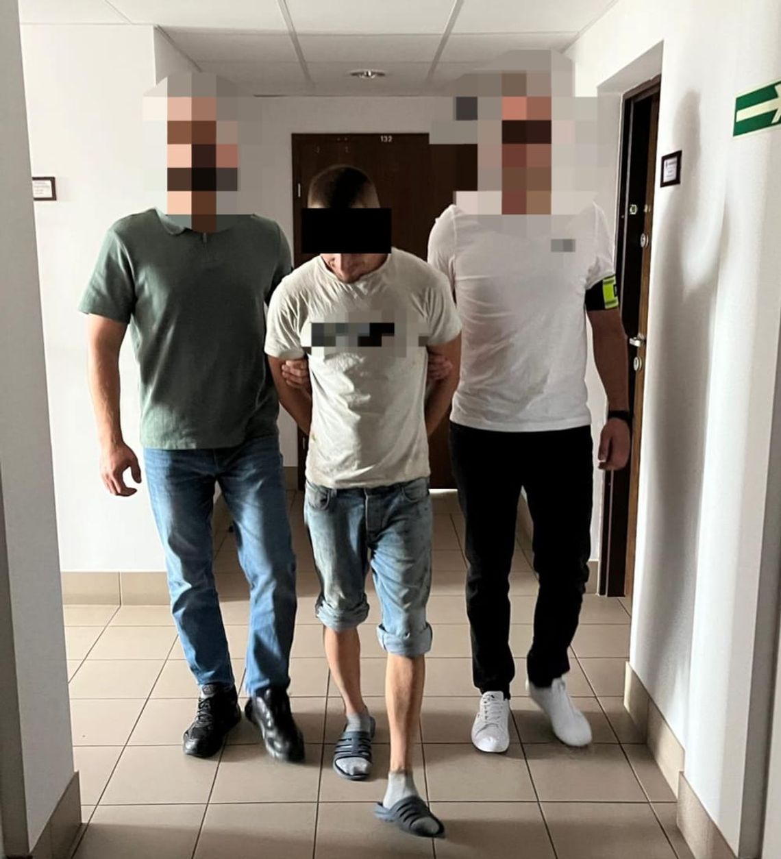 Poszukiwany listem gończym mieszkaniec gminy Krynice został zatrzymany i trafił do aresztu.