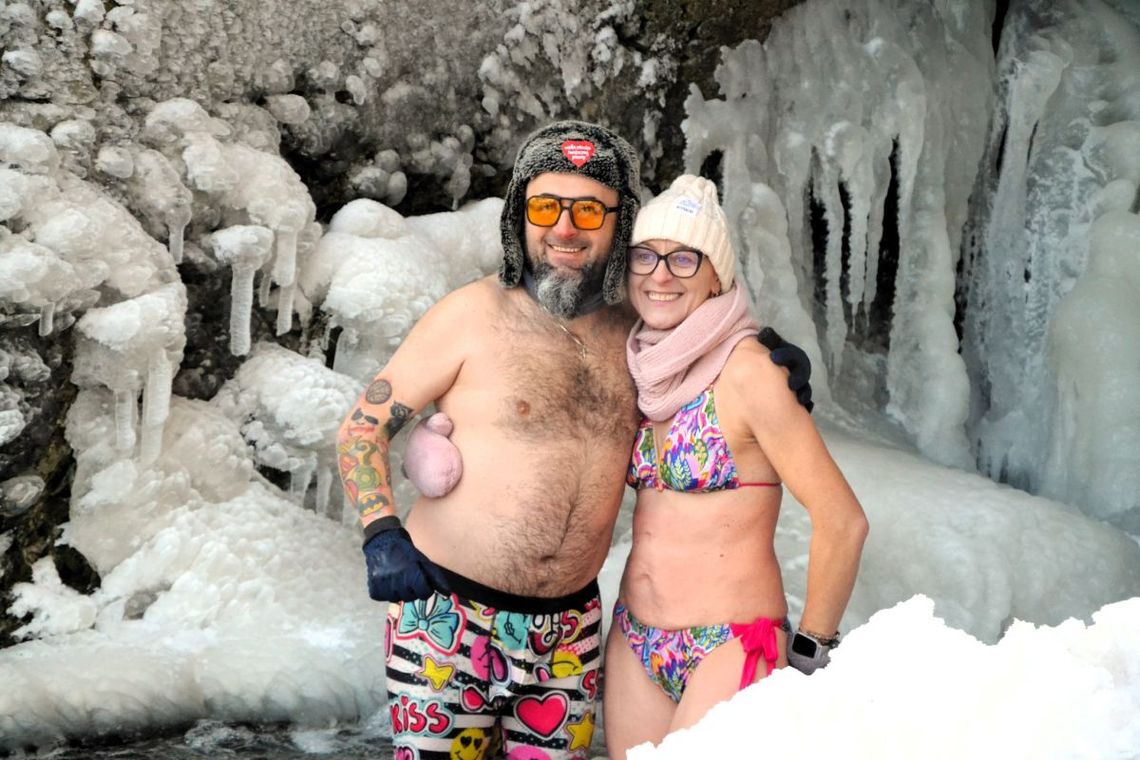 Morsy spod Młyna morsują dla WOŚP.