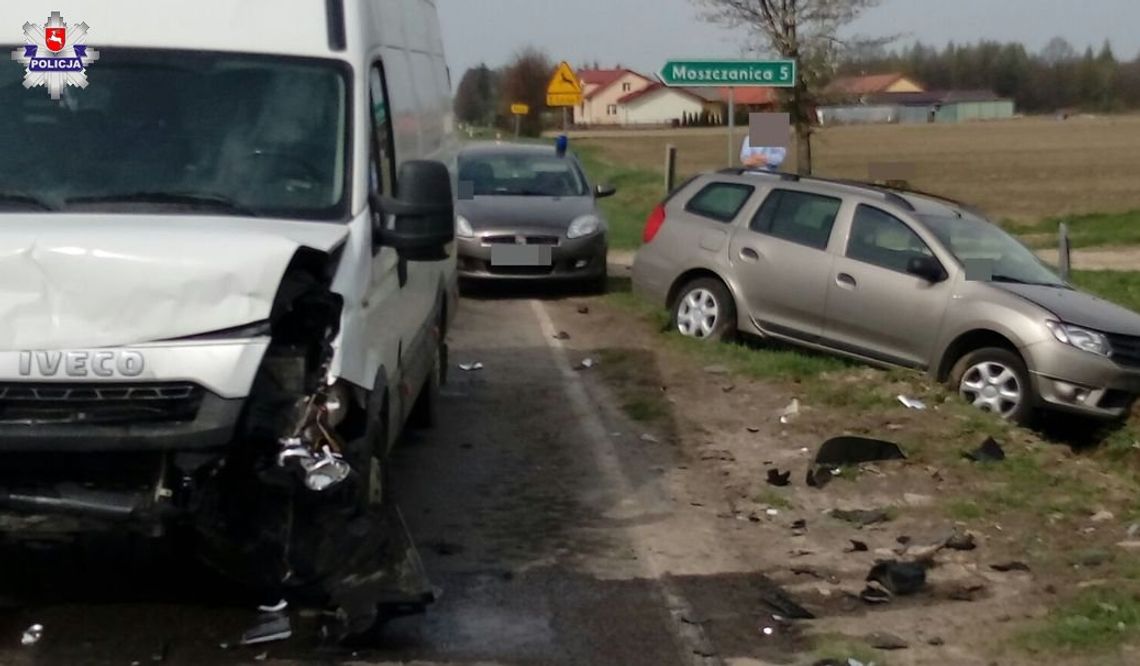 Gm. Obsza: Dacia zderzyła się z iveco w Woli Obszańskiej. Sprawca stracił prawo jazdy