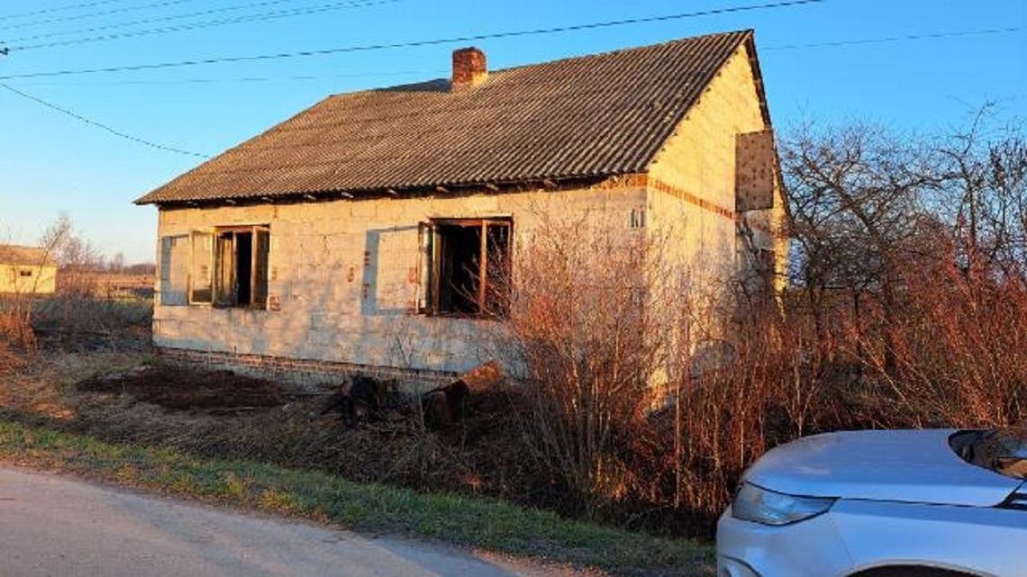 Gm. Siedliszcze. 73-latek zginął w płomieniach. Próbował sam ratować dobytek?