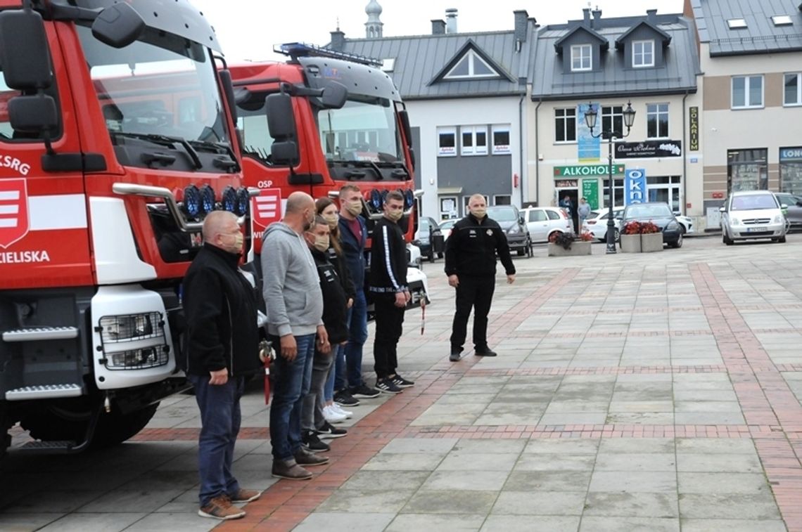 Gm. Szczebrzeszyn: Nowe strażackie wozy poświęcone